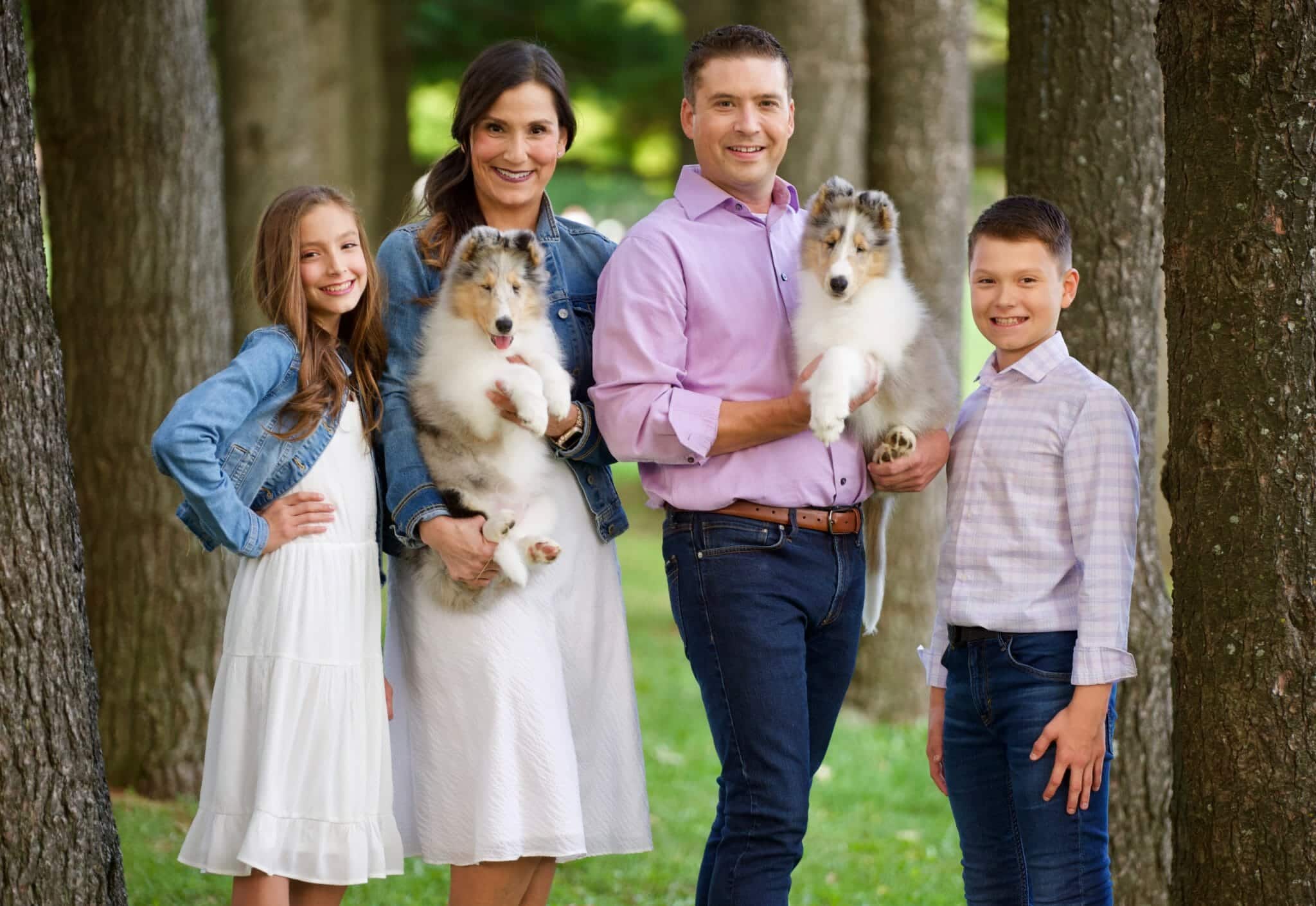 Matt-Anita-Stelter-Family-with-Blue-Merle-Collie-Puppy 